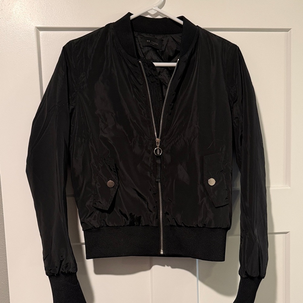 BE COOL Classic Black Bomber Jacket